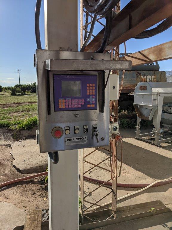 Della Toffla 240, Fully Screened Wine Grape Air Bag Press