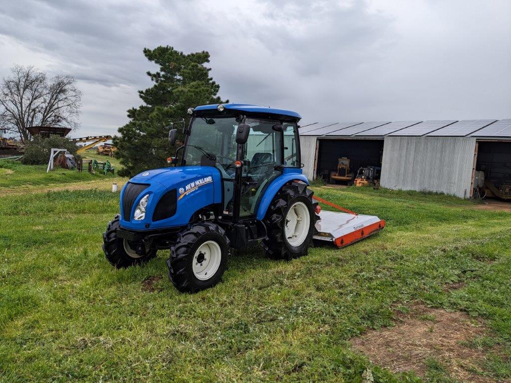 New Holland Boomer 50 Vineyard Tractor