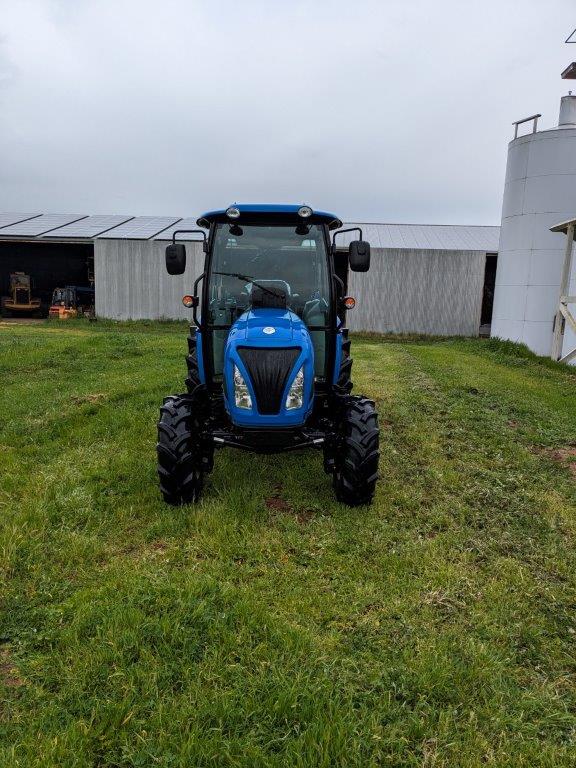 New Holland Boomer 50 Vineyard Tractor