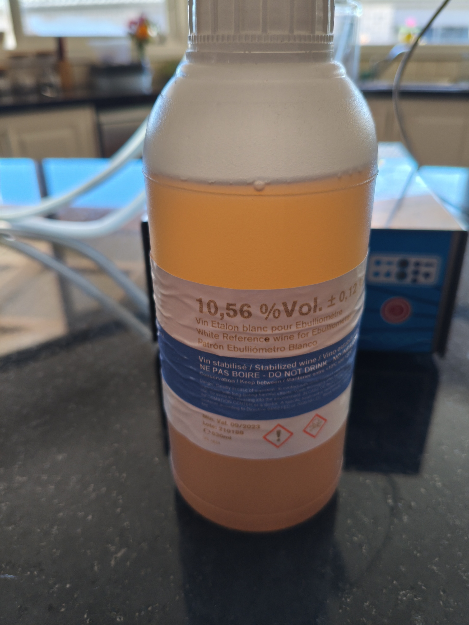 Electric Ebulliometer